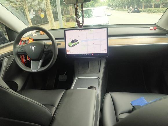 [上海·沪A] 二手特斯拉Model Y2021款 标准续航后驱版