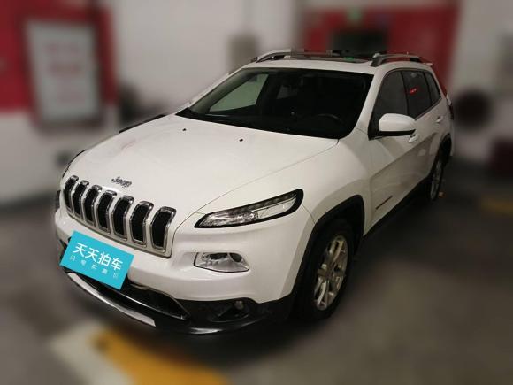 Jeep自由光2017款 2.0L 優(yōu)越版「廣州二手車(chē)」「天天拍車(chē)」