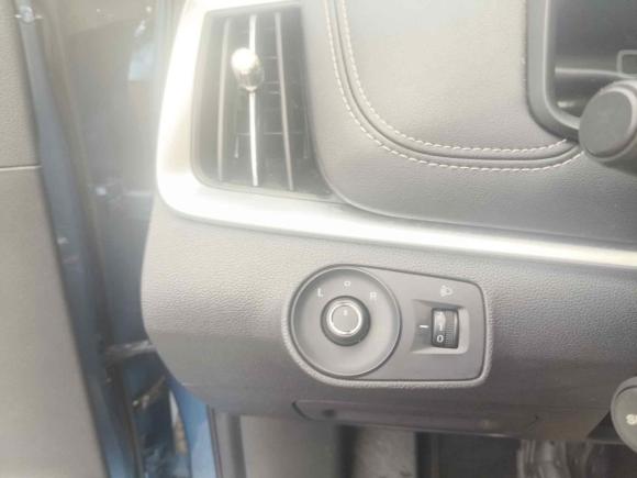 [深圳·粤B] 二手荣威荣威i6新能源2017款 45T 混动互联智享版