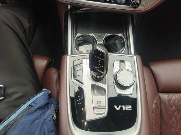 [上海·沪D] 二手宝马宝马7系2019款 M760Li xDrive V12 运动套装