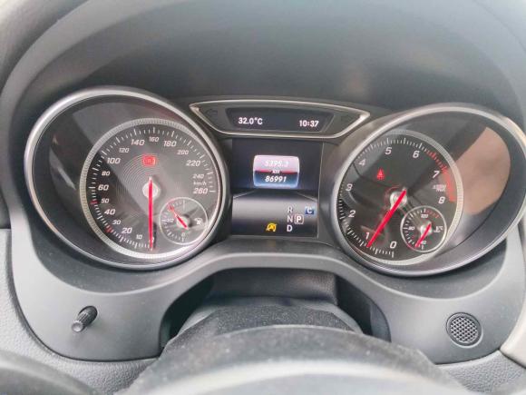 [上海·沪D] 二手奔驰奔驰CLA2016款 CLA 200 动感型