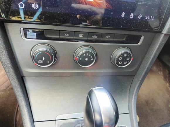 [深圳·粤B] 二手大众高尔夫2014款 1.6L 自动舒适型