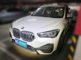 宝马宝马X12022款 sDrive25Li 领先型