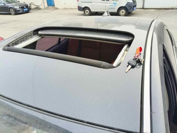 [无锡·苏B] 二手三菱翼神2013款 时尚版 1.8L 手动舒适型