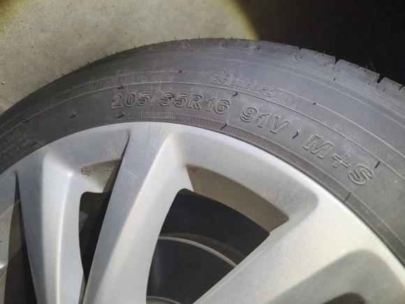 [武汉·鄂A] 二手别克威朗2018款 三厢 15S 自动进取型