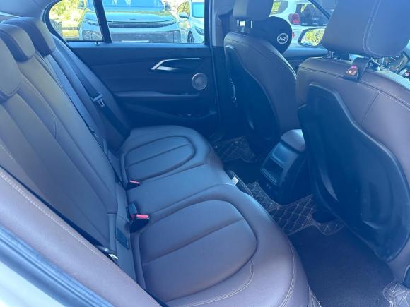 [台州·浙J] 二手宝马宝马1系2021款 120i M运动曜夜版