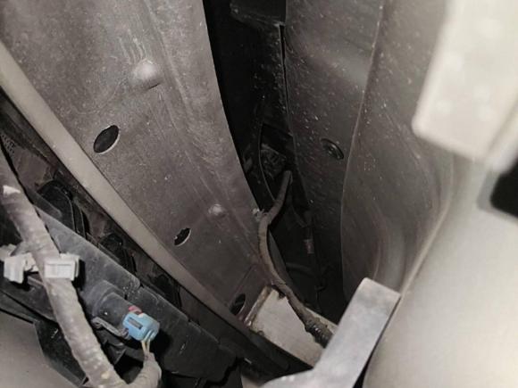 [深圳·粤B] 二手别克君越2011款 2.4L SIDI豪华版