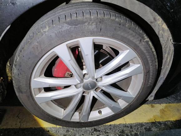 [南京·苏A] 二手奥迪奥迪A6L2018款 30周年年型 35 TFSI 运动型