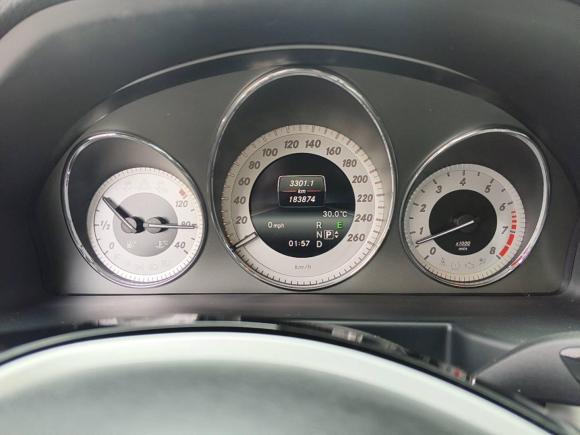 [深圳·粤B] 二手奔驰奔驰GLK级2013款 GLK 300 4MATIC 动感天窗型