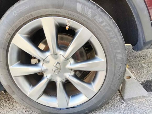 [无锡·苏B] 二手英菲尼迪英菲尼迪QX502015款 2.5L 悦享版