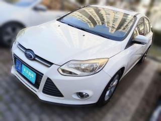 福特福克斯2012款 两厢 1.6L 手动风尚型