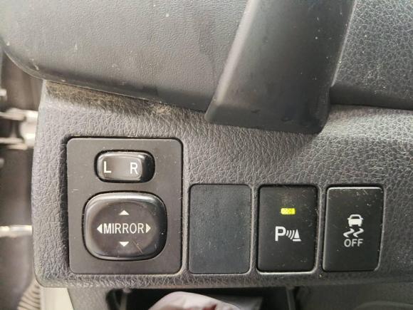 [武汉·鄂A] 二手丰田卡罗拉2017款 改款双擎 1.8L E-CVT精英版