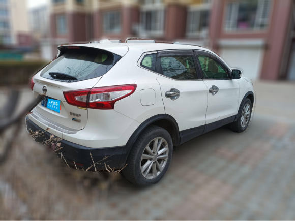 [青岛·鲁B] 二手日产逍客2016款 2.0L CVT精英版