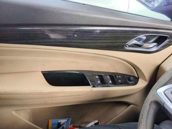 [无锡·苏B] 二手宝骏宝骏7302016款 1.5L 手动舒适型 7座 国V