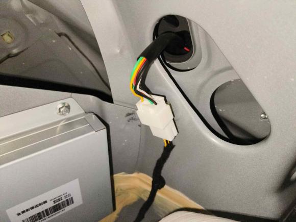 [南京·苏A] 二手众泰众泰SR92017款 2.0T 自动极致之心版