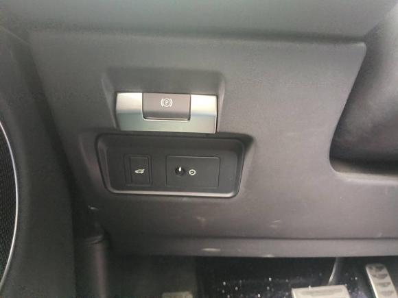 [苏州·苏U] 二手路虎发现运动版2021款 249PS R-Dynamic S 性能版