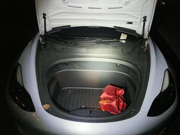 [上海·沪A] 二手特斯拉Model 32022款 后轮驱动版