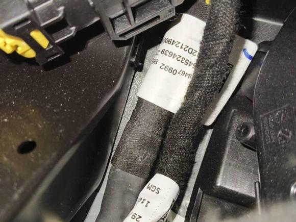 [广州·粤A] 二手凯迪拉克凯迪拉克XT62022款 2.0T 七座两驱豪华型