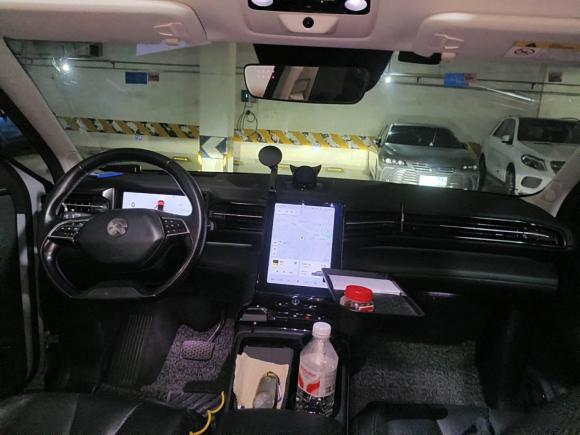 [成都·川A] 二手蔚来蔚来ES82018款 355KM 基准版 七座版