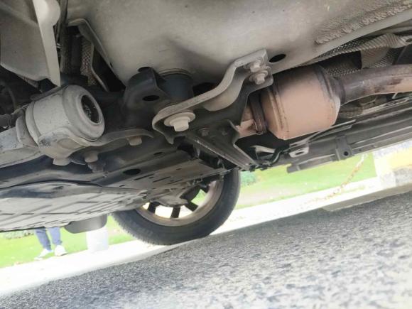 [广州·粤A] 二手路虎发现神行2016款 2.0T HSE