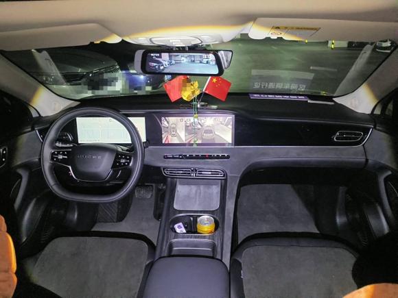 [成都·浙A] 二手荣威荣威D72025款 DMH 125km 世界冠军卓越版