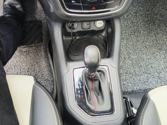 [成都·川A] 二手长安长安CS352017款 1.6L 自动尊贵型