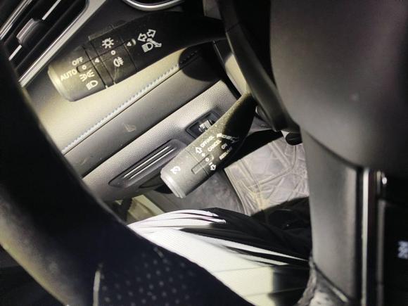 [上海·沪A] 二手荣威飞凡ER62021款 新动版 620km 智享版