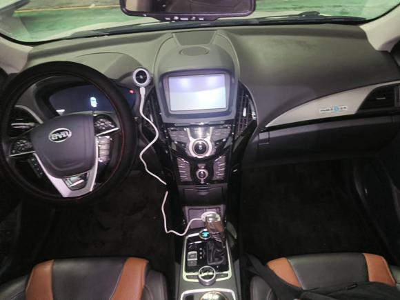 [上海·苏E] 二手比亚迪秦新能源2015款 1.5T 双冠旗舰Plus版