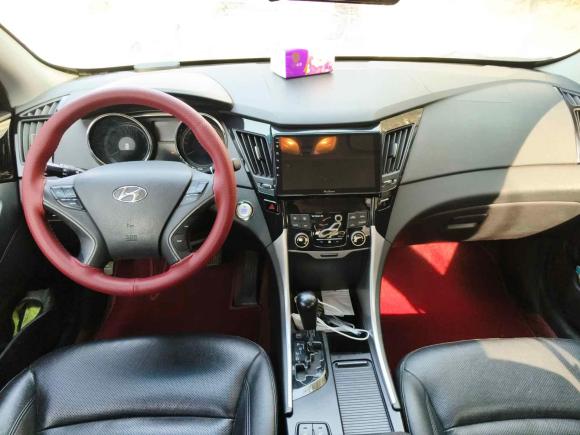 [南京·苏A] 二手现代索纳塔2014款 2.4L 自动豪华版 国IV