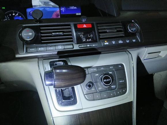 [上海·沪N] 二手本田艾力绅2012款 2.4L VTi-S尊贵版