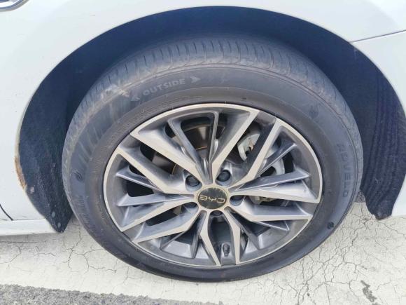 [深圳·粤B] 二手比亚迪秦PLUS2021款 DM-i 120KM 旗舰型