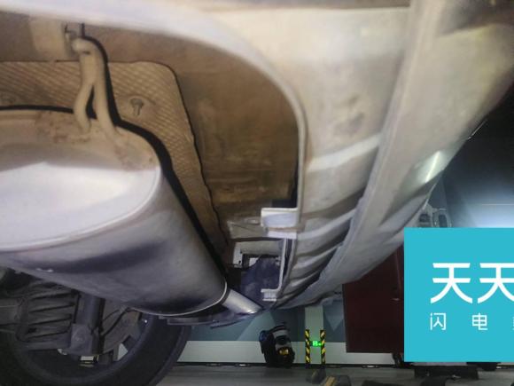 [嘉兴·皖L] 二手一汽森雅R72016款 1.6L 手动智能型