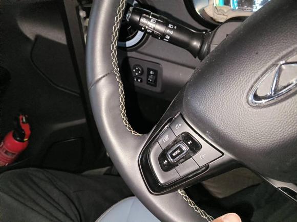 [上海·苏E] 二手奇瑞新能源小蚂蚁2022款 甜粉款 半糖版 磷酸铁锂 29.2kWh 30kW 301km