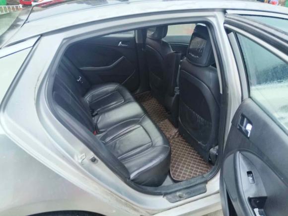 [南昌·赣A] 二手起亚起亚K52011款 2.0L 自动DLX