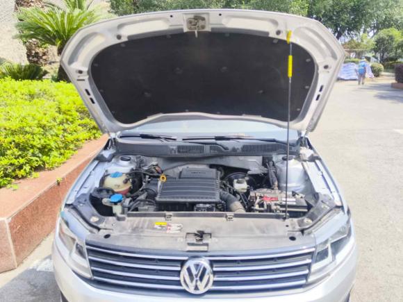 [南京·苏A] 二手大众朗逸2015款 1.6L 自动风尚版