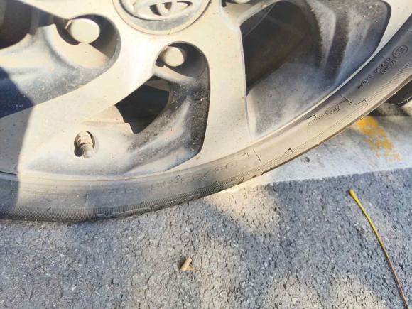 [广州·粤A] 二手丰田雷凌2017款 改款双擎 1.8H GS E-CVT精英天窗版 国V