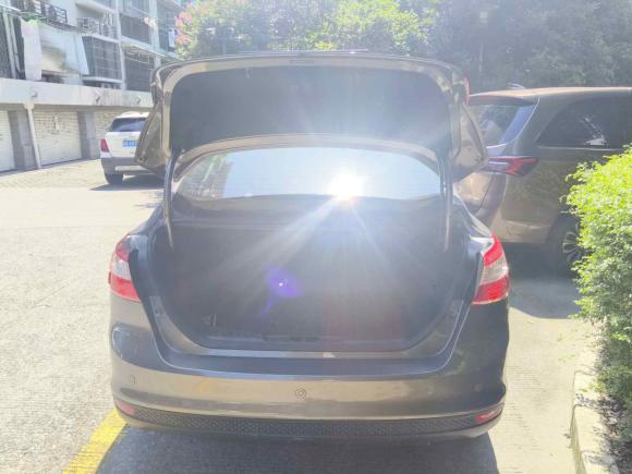 [杭州·浙A] 二手福特福克斯2012款 三厢 1.6L 自动风尚型