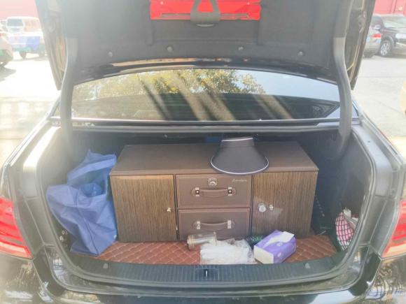 [南京·苏A] 二手奔驰奔驰E级2014款 改款 E 300 L 运动型