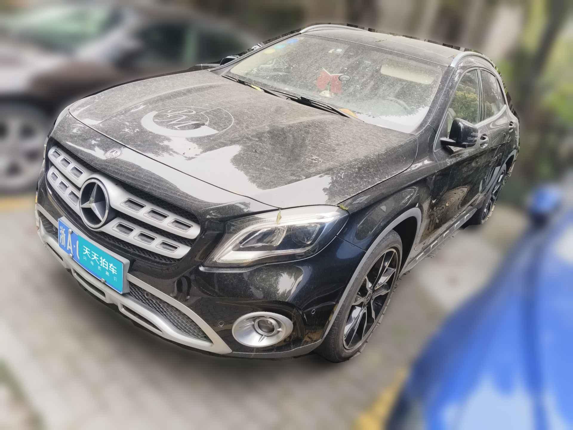 [杭州·浙A] 奔驰奔驰GLA2017款 GLA 220 4MATIC 豪华型