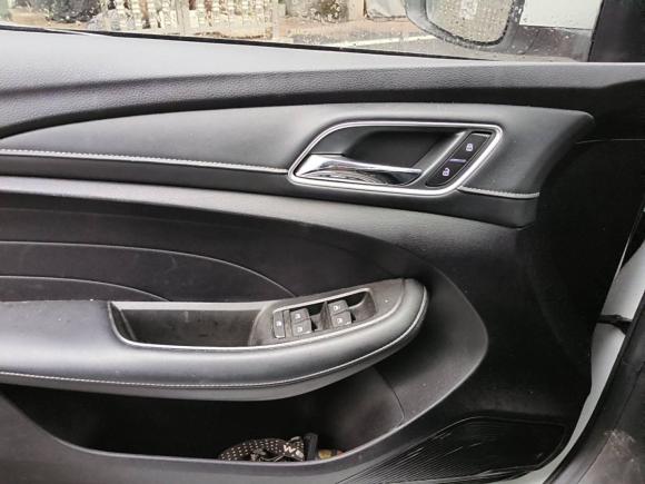 [义乌·浙G] 二手荣威荣威i52020款 1.5L 自动4G互联领豪旗舰版