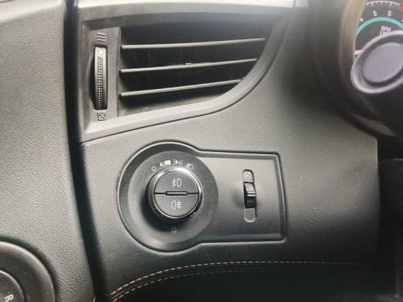 [武汉·鄂A] 二手别克君越2013款 2.4L SIDI精英舒适型