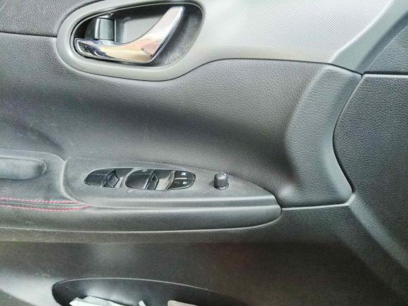 [上海·沪C] 二手日产骐达TIIDA2011款 1.6T 手动炫动版