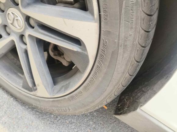 [杭州·浙A] 二手北京汽车北京EU52018款 R500 智风版