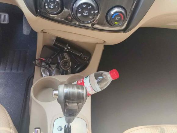 [上海·皖L] 二手起亚狮跑2012款 2.0L 自动两驱版GL