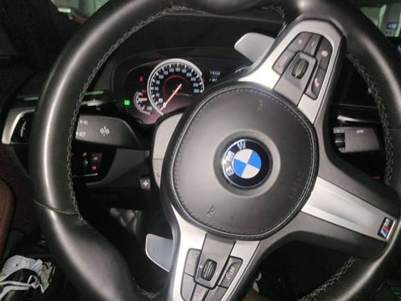 [温州·浙C] 二手宝马宝马5系2018款 改款 530Li 尊享型 M运动套装