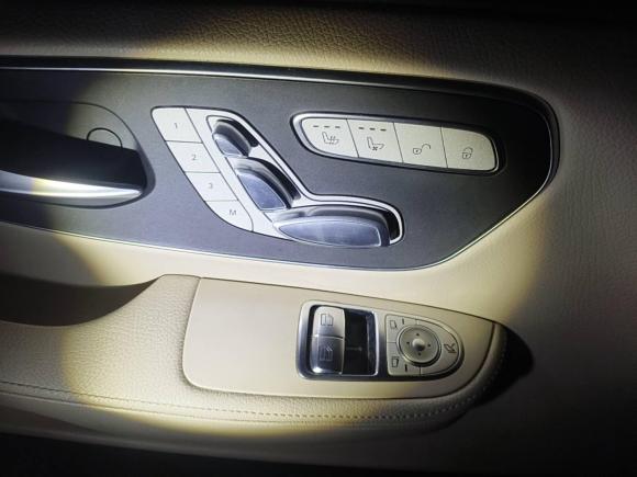 [青岛·鲁U] 二手奔驰奔驰V级2020款 V 260 L 长轴距豪华版