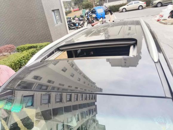 [上海·沪A] 二手江铃驭胜S3502014款 2.4T 自动两驱柴油豪华天窗版5座