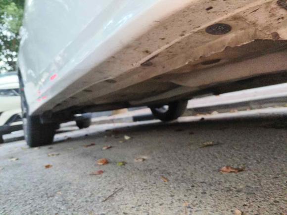 [无锡·苏B] 二手丰田YARiS L 致炫2014款 1.3E 手动魅动版