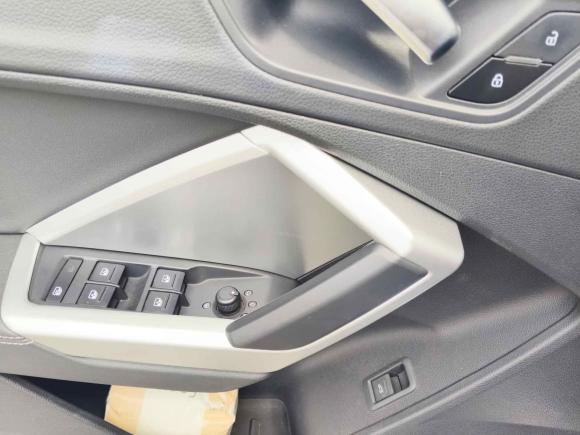 [成都·川A] 二手奥迪奥迪Q32019款 35 TFSI 进取致雅型