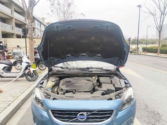 [杭州·浙A] 二手沃尔沃沃尔沃V402015款 1.6T 智逸版